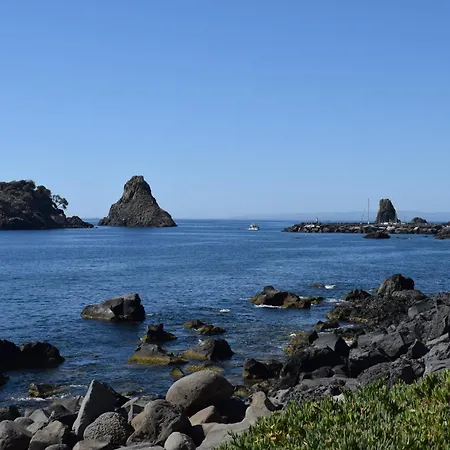 Wave Beach Stays Acitrezza Daire Aci Castello